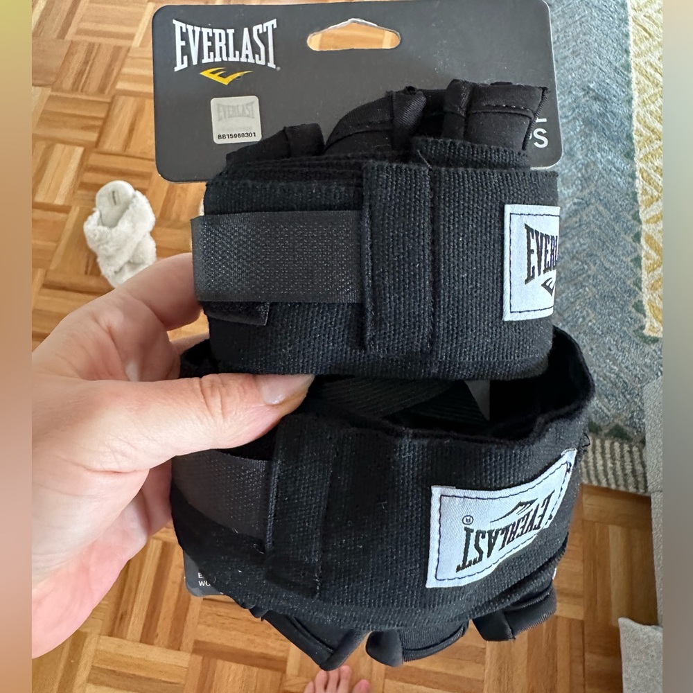 NWT Everlast boxing Fast Wraps